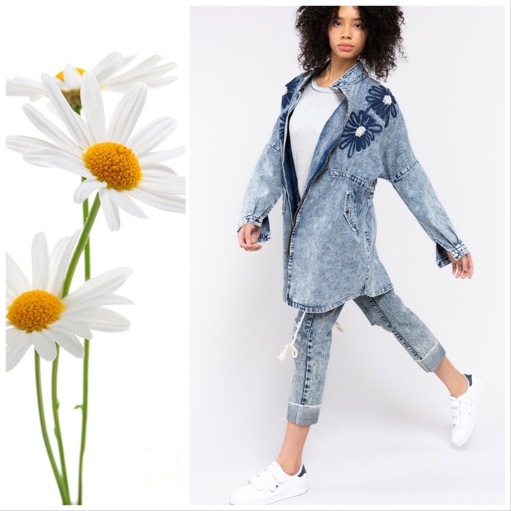 POL Oversized 80’s Stone Washed Denim Coat - Picture 2 of 7